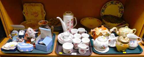 Ceramics, to include Wedgwood Jasperware heart shaped trinket box, a JSG Meakin part tea service,...