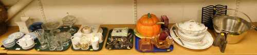 General household effects, to include commemorative mugs, Oriental style rice bowls and spoons,...