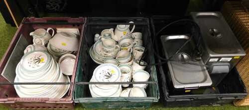 Alfred Meakin Hedgerow part tea set and dinner service, together with an ultrasonic jewellery...