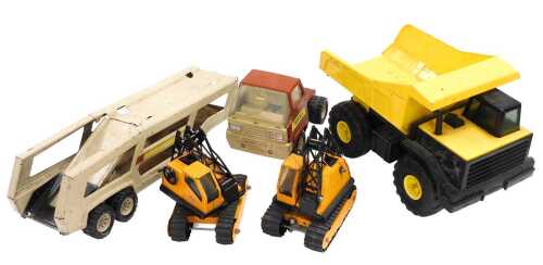 Assorted Tonka toys, including a car transporter, and a crane. (4)