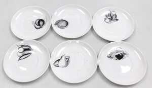 A Susie Cooper porcelain Black Fruit pattern part coffee service, comprising a coffee pot, cream... - 2