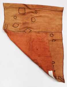 A Ngeende Tribe antique ceremonial mapel panel, from the Congo in Zaire, the dark red cloth with... - 2