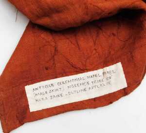 A Ngeende Tribe antique ceremonial mapel panel, from the Congo in Zaire, the dark red cloth with... - 3