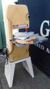 A Kity 10 063 model band saw, 165cm high.