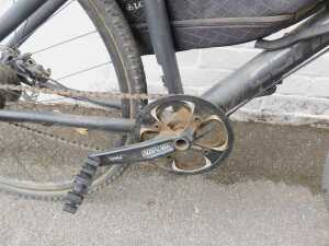 A Cannondale single speed hybrid bike, with a Lefty left pipe fork, Alvis disc brakes, and... - 3