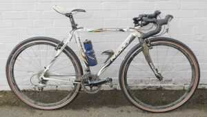 A Ridley Cross hybrid bike, with a Shimano Tiagra gear set. - 5