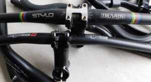 Various handlebars, including Trivative Noir T30, Urgotech, FSA, DMR, etc. (3 boxes) - 2