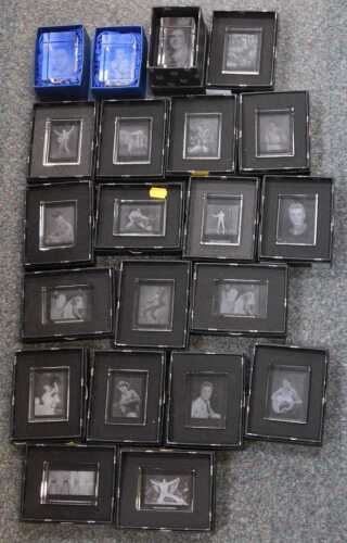 A quantity of novelty Crystal Impressions Elvis Presley hologram paperweights, boxed.