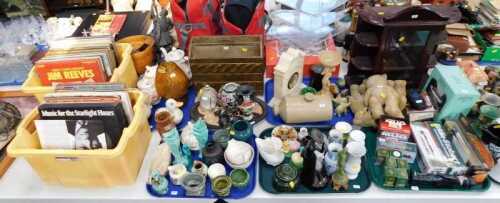 Miscellaneous items, to include Eddie Stobart lorries, Art Deco style tea set, Teddy bears,...