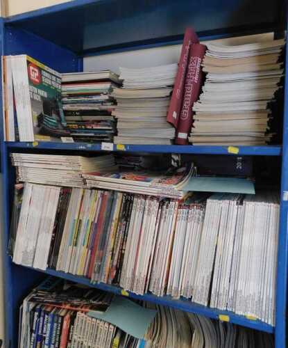 Motorsport related magazines, including GP Racing, Grand Prix International and F1 Racing...