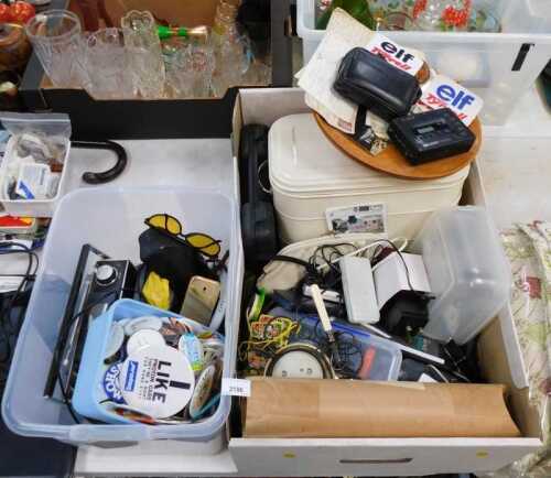 Assorted collectables, including an enamel bread bin, badges, transistor radio, tools, playing...