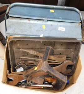 Various tools and accessories, a cantilever tool box, various tools, metalware, spanner, etc. (a...