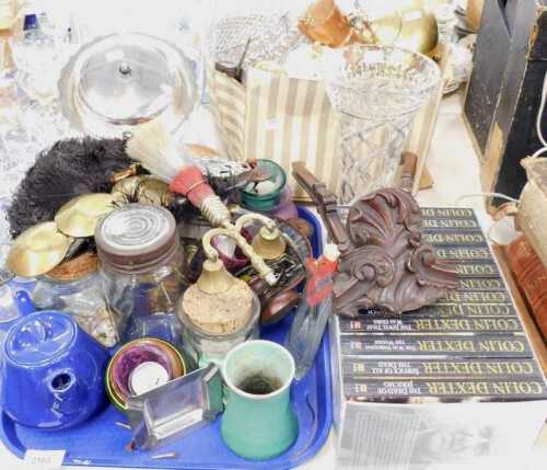 Housewares, to include horse brasses, glassware, including a kilner jar, vases, platedware,...