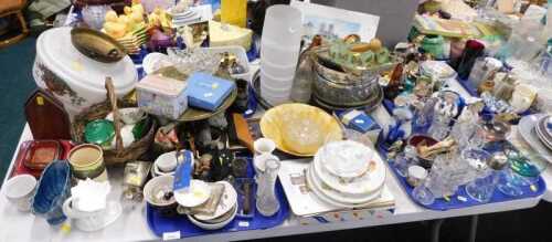 Housewares, to include glass lampshade, brass dishes, vases, shoe trees, plates, figurines,...