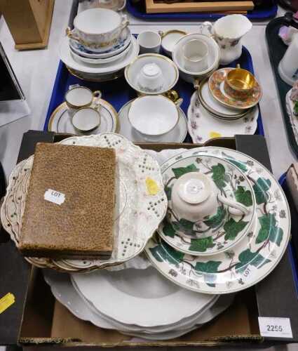 Ceramics, to include a KPM part coffee set, a Bavarian Rosenthal cup and saucer, Wedgwood...