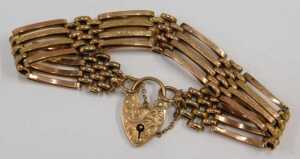 A 9ct gold gate bracelet, with heart shaped clasp, marked 9ct, and engraved Edna M Townhill... - 4