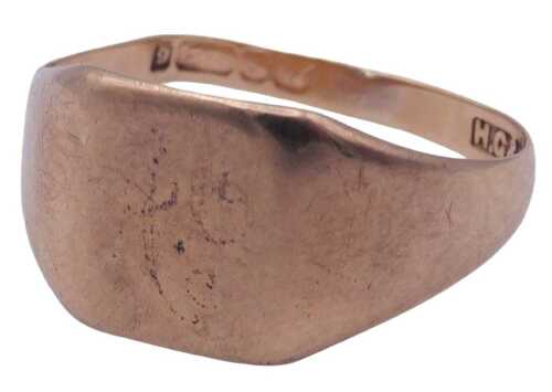 A 9ct gold signet ring, the square table with worn monogram, misshapen, size approx Q&frac12;, 2.8g.