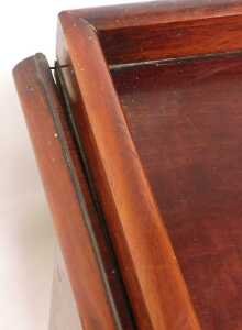 An early Victorian figured mahogany chest of drawers, stamped W&C Wilkinson, 14 Ludgate Hill,... - 5