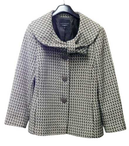 A David Emanuel polyester and wool mix brown hound's tooth jacket, size 14.