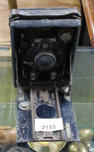 A folding plate camera.