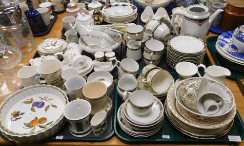 Ceramics, to include Nortiake part tea service, Royal Worester flan dish, toothpick holder,...