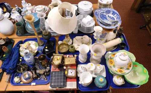 Miscellaneous items, to include an Amelia Art Glass vase, moulded glass oil lamp, plated cutlery,...
