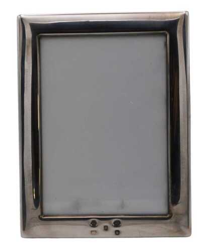 An Elizabeth II rectangular silver strut photograph frame, Robert Carr, Sheffield 2005, 16cm x...