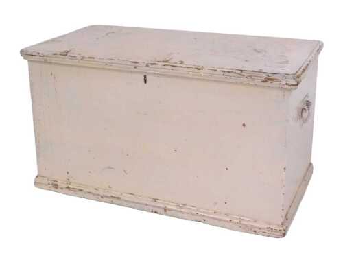 A Victorian cream painted blanket box, with side handles, 45cm high, 79cm wide, 42.5cm deep.