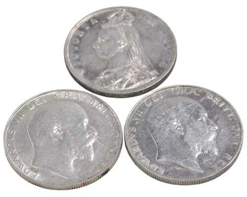 A Queen Victoria Jubilee head half crown 1887, and two Edward VII half crowns 1902 and 1907. (3)