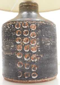 A late 20thC studio pottery table lamp, of cylindrical form, with a black lace and pressed... - 2