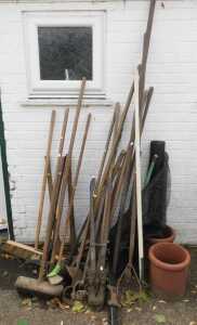 Various garden tools, brushes, No. 603 Record bolt cutters, a pair of terracotta plant pots, etc....
