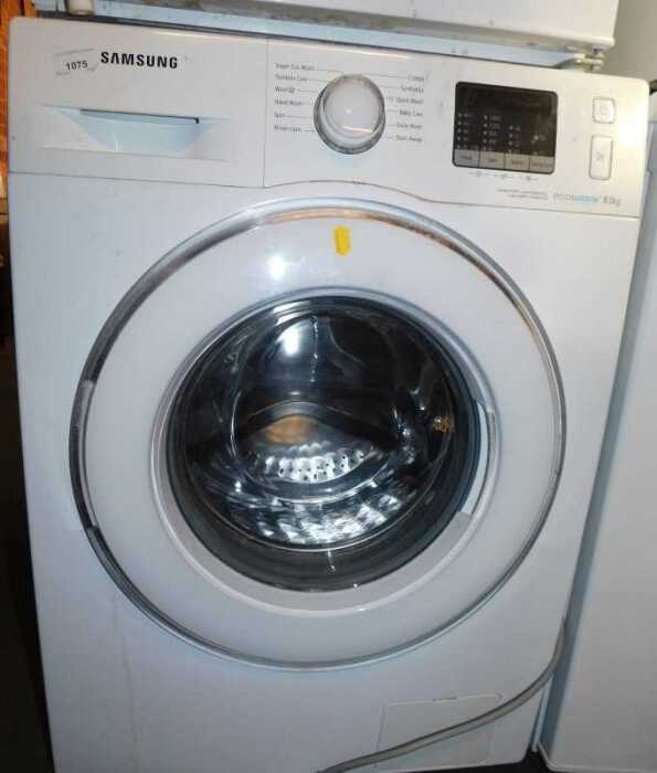 A Samsung 8kg washing machine.