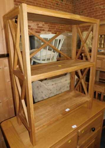 A contemporary oak open bookcase, 86cm high, 70cm wide, 30cm deep.