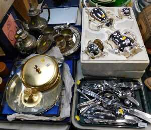Miscellaneous metalware, to include two silver plated tea sets, chrome plated cutlery, brass,...