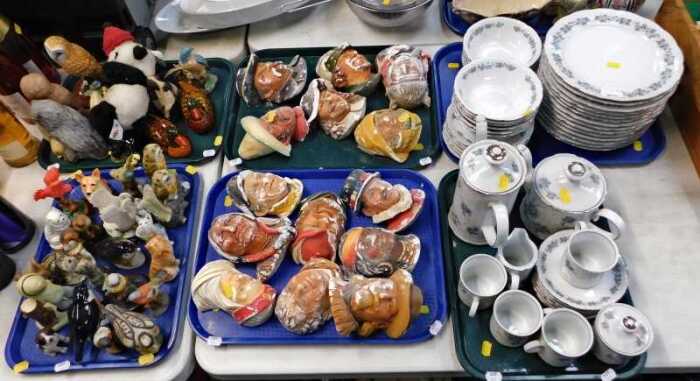 A German porcelain part coffee and dinner service, a quantity of painted plaster plaques,...