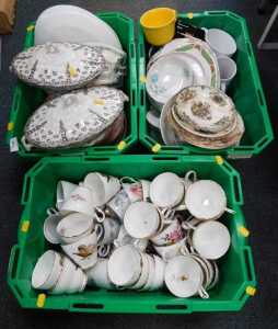 Miscellaneous dinner and teaware, to include transfer printed wares.