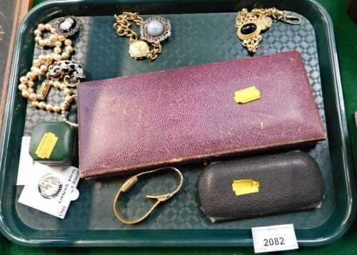 Miscellaneous costume jewellery, to include Oriental Pearl brand imitation pearls, lady's watch,...