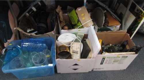 General household effects, to include a blue tinted glass lemonade jug, various moulded glass...