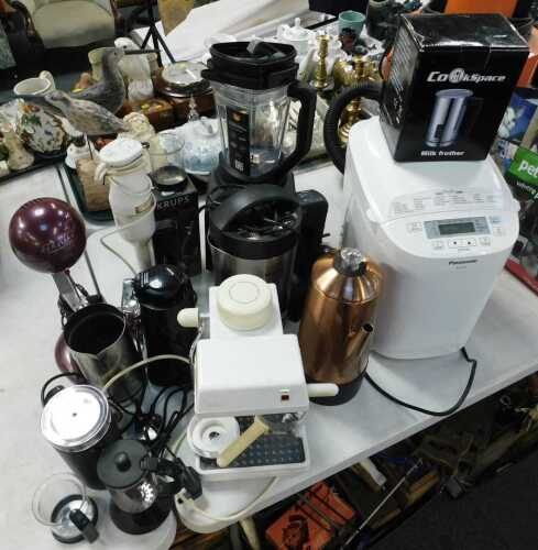 A Lakeland slow cooker, together with a Braun blender, and a Cello microwave.