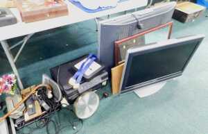 Various items, a Sony 28" screen TV, further TV, walking stick, printer, other electrical items,...