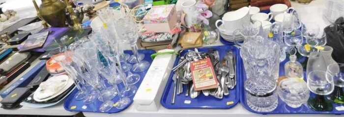 Various drinking glasses, Be-Ro Home Recipes book, pottery and effects, part services to include...