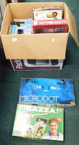 Various jigsaws, games, Buckaroo!, etc. (a quantity)
