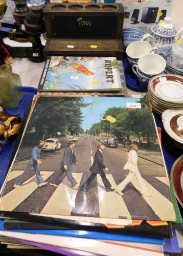 Various records, 33rpm popular music, to include The Beatles Abbey Road, James Galway and others,...