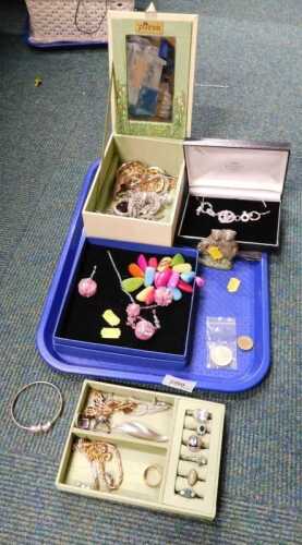 Various coins, threepenny bits, two pound coin, costume jewellery, costume brooches, rings,...