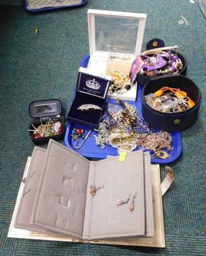 Various costume jewellery and effects, a book of various earrings, costume necklaces, heart...