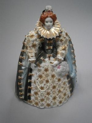 A Royal Worcester figure of Queen Elizabeth I