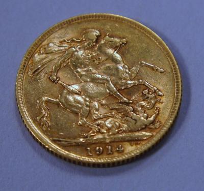 A George V gold sovereign