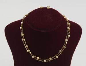 A 9ct gold and cultured pearl necklace