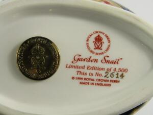 A Royal Crown Derby Imari porcelain paperweight modelled as the Garden Snail - 2
