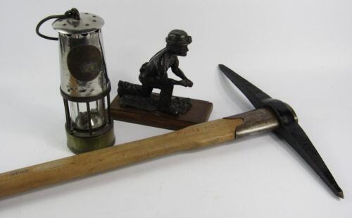 A Holdfast 2 1/2lb miner's pick axe